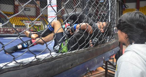 200 hundred female and 400 hundred male players included