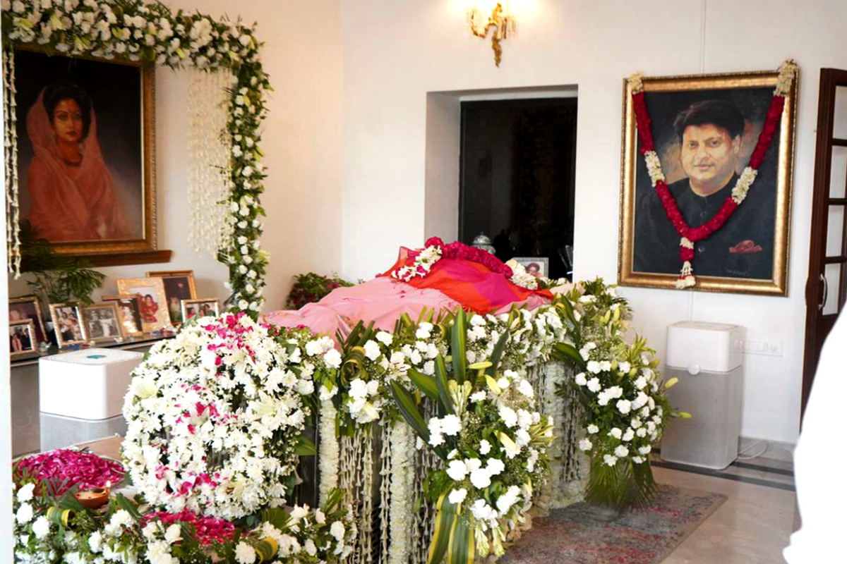 Madhavi Raje Scindia Death : ज्योतिरादित्य सिंधिया की मां माधवी राजे सिंधिया का
निधन, दिल्ली AIIMS में ली अंतिम सांस - image