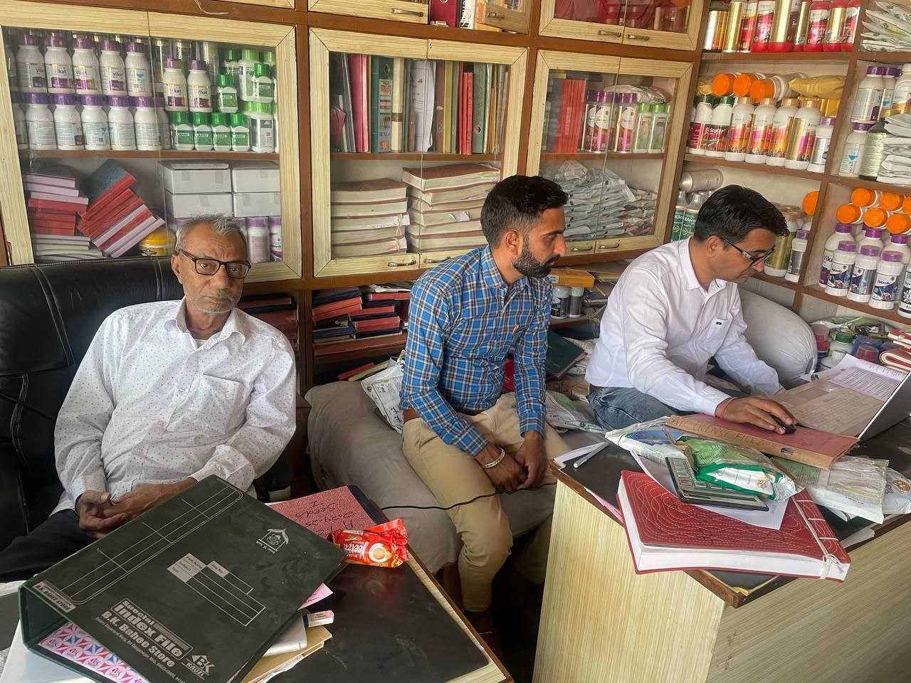 श्रीगंगानगर खंड: बीटी कॉटन के 207 नमूने लिए,25 बीज विक्रेताओं के लाइसेंस निलंबित