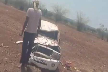 dulha-dulhan car accident