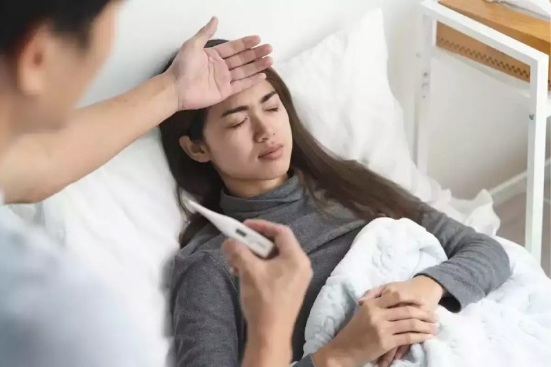 stomach upset and fever in summer