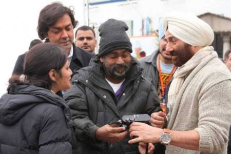 संगीत सिवन के निधन के बाद सदमे में सनी देओल