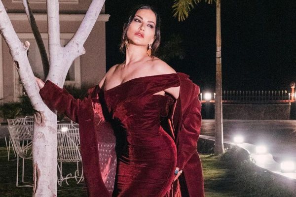 sunny leone liplock photos