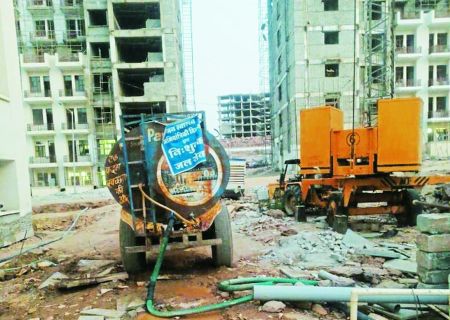 मेडिकल कॉलेज में सभी छह टयूबवैल रीते, गहराया पेयजल संकट