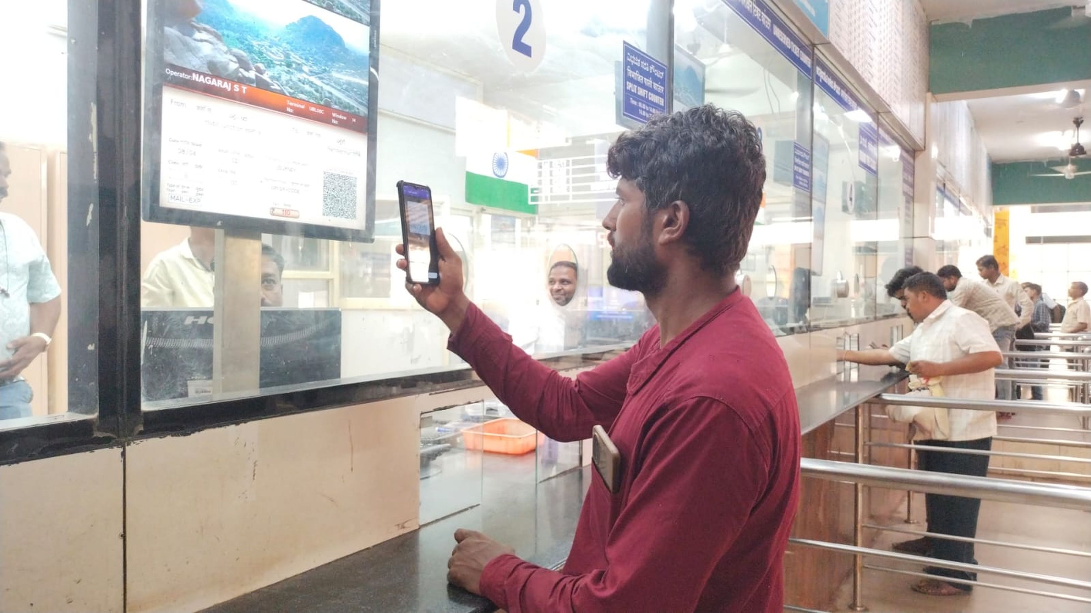 काउंटरों पर सामान्य टिकट खरीद के लिए क्यूआर कोड भुगतान सुविधा