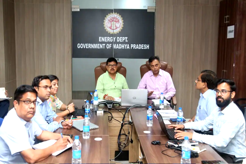 power cut in scorching heat