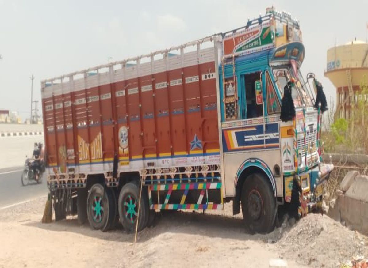 JodhpurCrime: ब्रेक फेल होने से बेकाबू ट्रक ने तीन श्रमिकों की जान ली