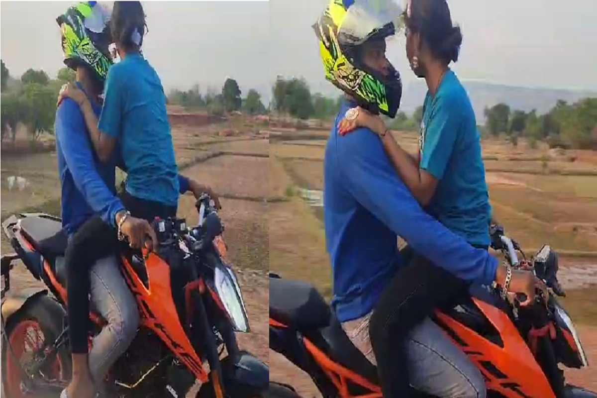VIDEO: गर्लफ्रेंड को बाइक की टंकी पर बिठाकर बॉयफ्रेंड कर रहा था खतरनाक स्टंट, SP
ने दौड़ाकर पकड़ा