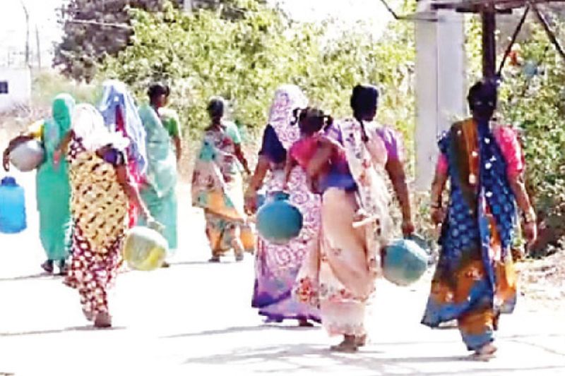 आधे राजय के लिए जल आपातकाल