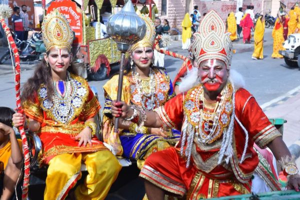 On Shani Jayanti, a procession was taken out after worshiping Shani Dev.