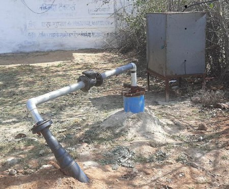 बिरसिंहपुर पाली तहसील के ग्रामीण इलाकों में आज भी पानी के लिए लोग परेशान