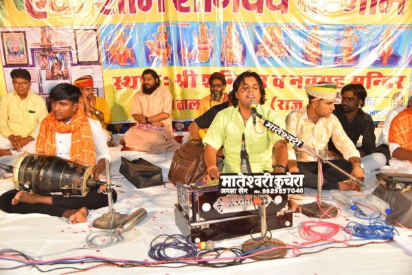 On Shani Jayanti, a procession was taken out after worshiping Shani Dev.