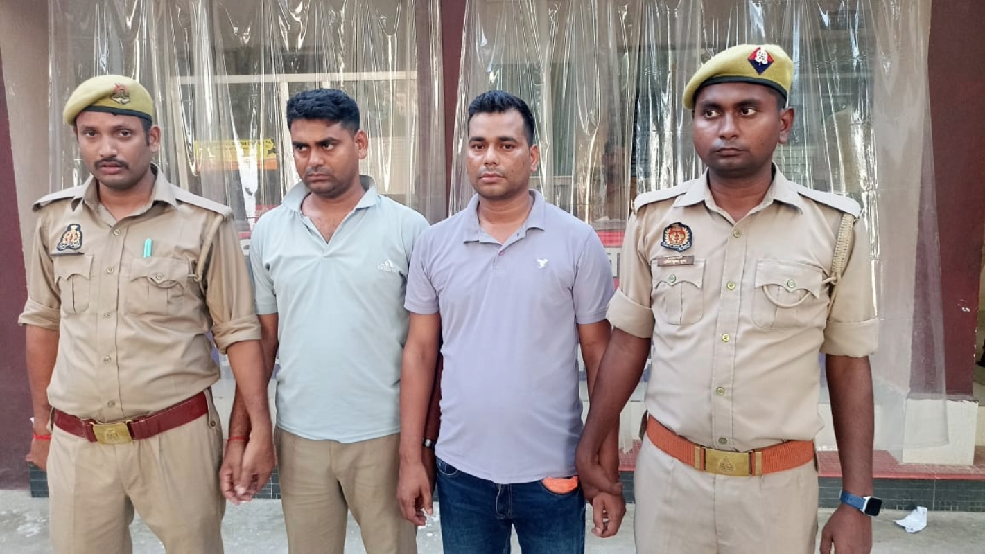 Azamgarh Crime: पुलिस के शिकंजे में फंसे कानून के रखवाले