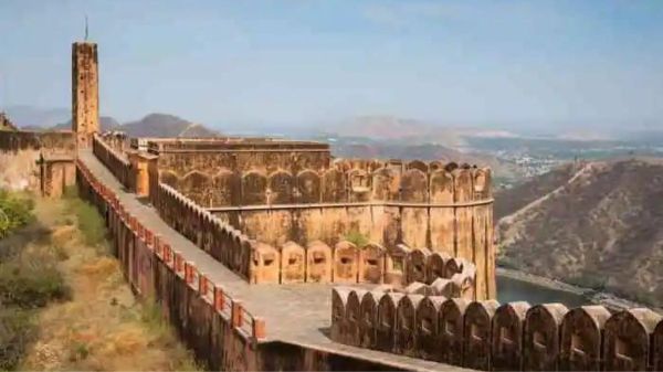 Top 10 tourist places in Rajasthan