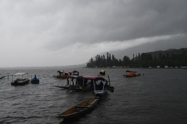 Heavy Rainfall And Hailstorms In JK Winter Back Before Monsoon Imd Latest Alert