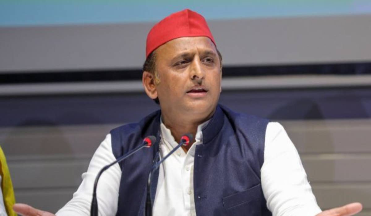 Akhilesh Yadav Statement: एग्जिट पोल के बाद अखिलेश यादव ने ईवीएम को लेकर दिया
बयान, कार्यकर्ताओं से निगरानी बढ़ाने की अपील