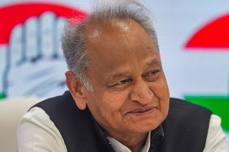 Rajasthan Ashok Gehlot Big Statement on Vaibhav Gehlot Defeat Gave Such Clarification that Everyone was Shocked
