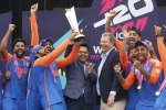 T20 World Cup 2024: BCCI ने की भारतीय टीम पर पैसों की बरसात, खिलाड़ियों को दिये
100 करोड़ से ज्यादा रुपये - image