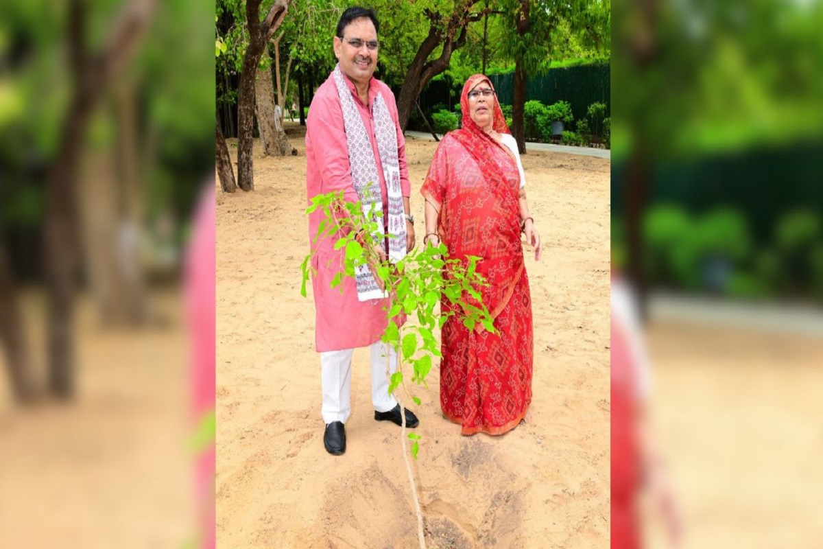 Ek Ped Maa Ke Naam Campaign Started Rajasthan CM Bhajanlal planted a Bael know which one PM Modi planted