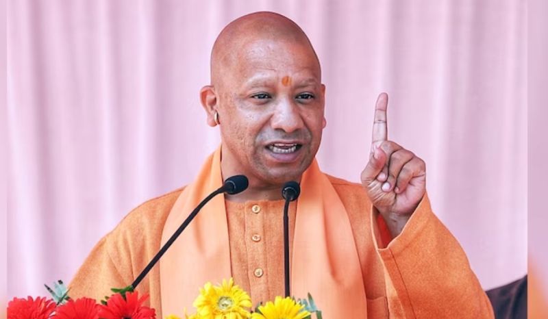 CM Yogi in Varanasi: पहली बार राजनीति के एजेंडे का हिस्सा बने अन्नदाता, वाराणसी में सीएम योगी का बयान