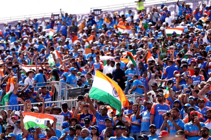 IND vs PAK Highlights: भारत और पाकिस्तान के बीच रविवार को नासाउ के काउंटी क्रिकेट स्टेडियम में खेले गए मुकाबले के दौरान आसमान में इमरान खान के समर्थकों द्वारा एक खास संदेश देखने को मिला।