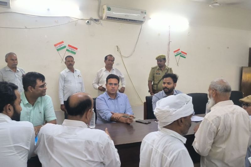 DM navneet Singh chahal 01