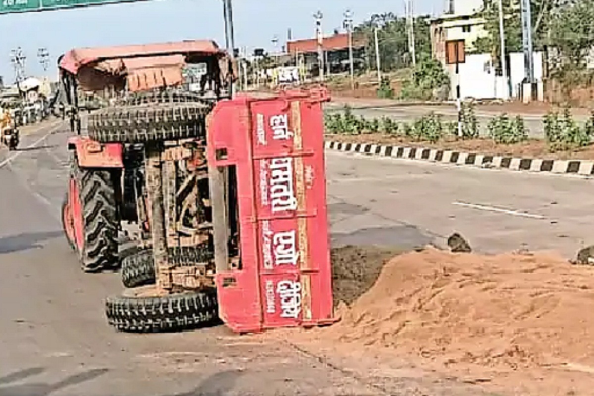 Dhamtari Accident News