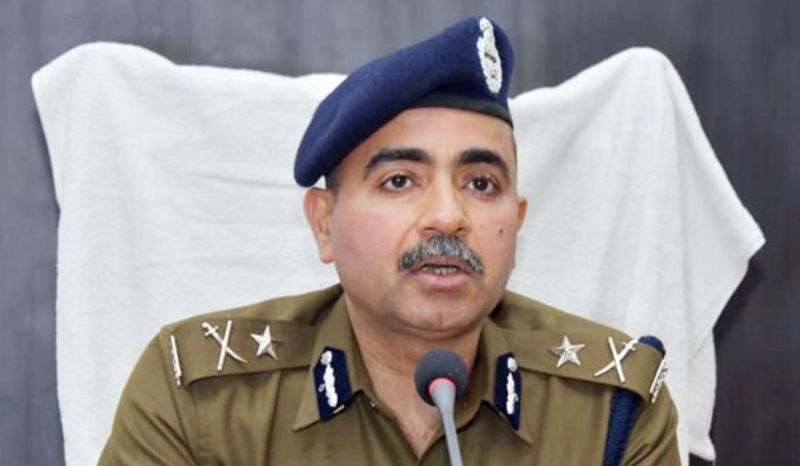 Action in UP: चुनाव खत्म होते ही दो थाना प्रभारी, 11 सब इंस्पेक्टर और एक महिला इंस्पेक्टर पर गिरी गाज, क्यों हुई कार्रवाई?