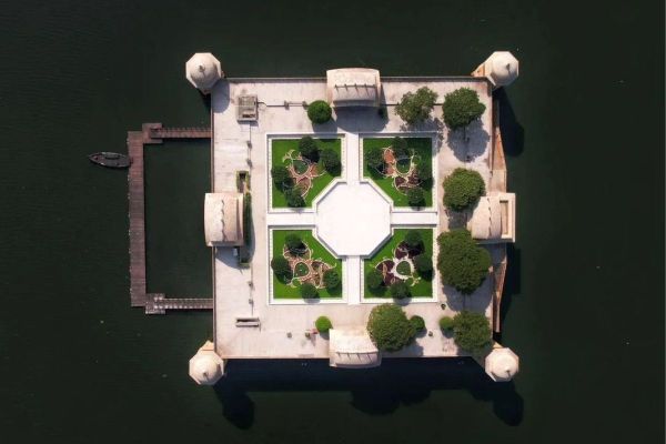 Jal Mahal Palace