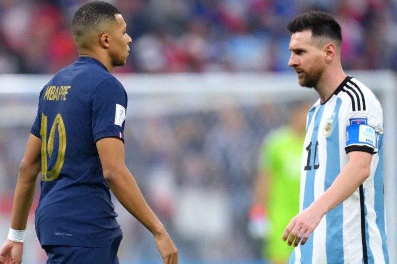 Lionel Messi vs Kylian Mbappe