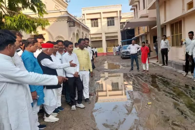 sp MP Awadhesh Prasad