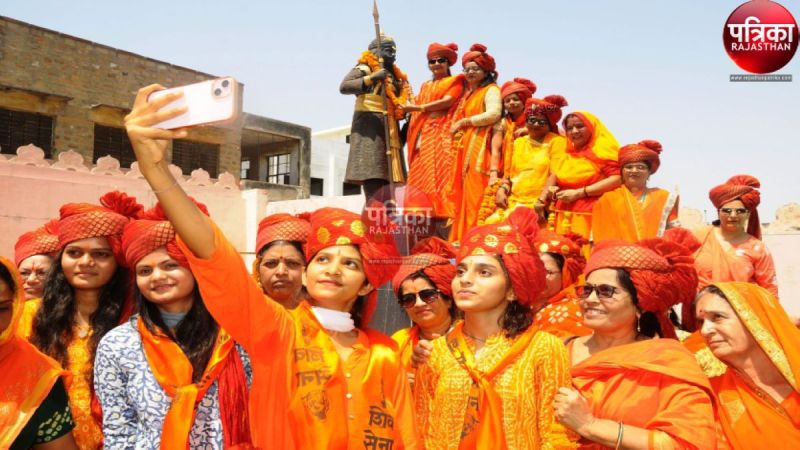 Maharana Pratap Jayanti 2024 : भगवा रैली में नारी शक्ति का शौर्य प्रदर्शन, प्रतिमा का किया माल्यार्पण