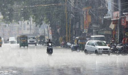 Weather in UP, UP Weather Alert, Weather Today, Weather, IMD Weather, IMD Weather Alert, Heavy Rain UP, UP Rain, IMD Rain Alert, Rain Alert in UP, Cyclone Biparjoy, UP Weather Today, Weather Alert in UP, UP Weather, UP Rain Alert, Weather Update, Weather news, UP Weather News, Monsoon 2024, UP Monsoon Alert, IMD Alert, Monsoon Update, उत्तर प्रदेश में बारिश, यूपी में बारिश कब होगी?, मानसून की बारिश, यूपी में कब पहुंचेगा मानसून