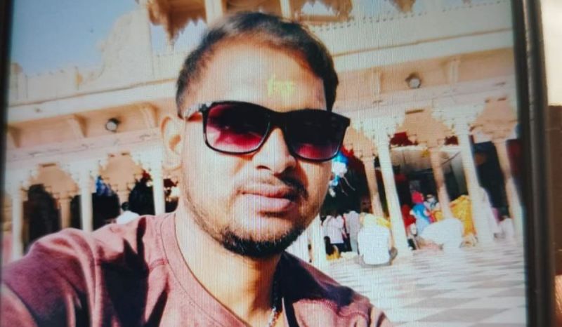 Mumbai Police Raid in Agra: आगरा के युवक ने क्यों दी एयरपोर्ट उड़ाने की धमकी? मुंबई पुलिस की बात से सनाका खा गए परिजन