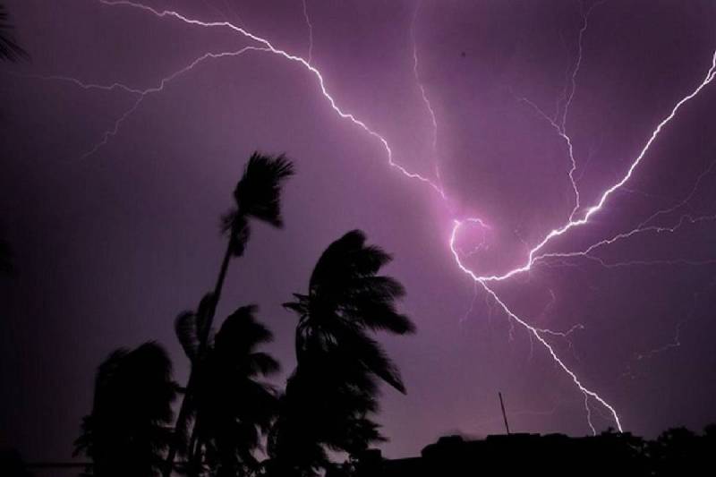 weather in bhopal tomorrow