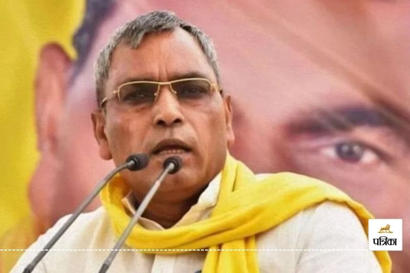 OP Rajbhar, Akhilesh Yadav