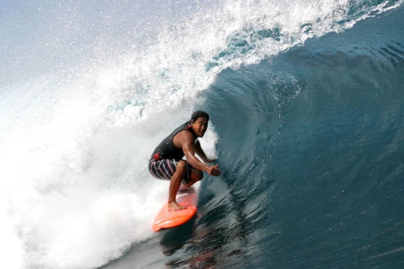 Tamayo Perry dies in shark attack