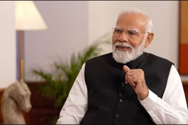  GST made middle class people rich or poor, PM Modi himself told