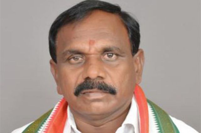  MLAs are leaving BRS AND Former CM KCR 6 MLAs joined Congress