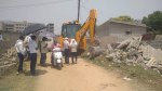 CG bulldozer: मेडिकल कॉलेज के पास बेशकीमती जमीन पर 8-10 लोगों ने कर रखा था
कब्जा, कमिश्नर-एसडीएम ने चलवाया बुलडोजर - image
