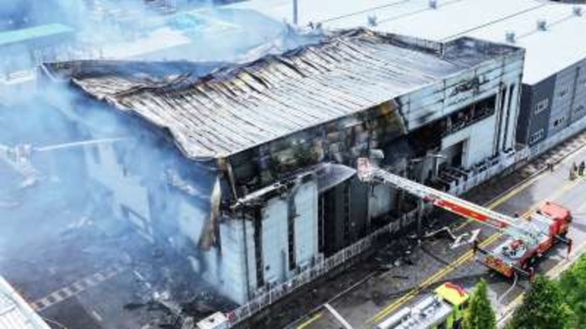 साउथ कोरिया की फैक्ट्री में लगी आग, 22 लोगों की मौत