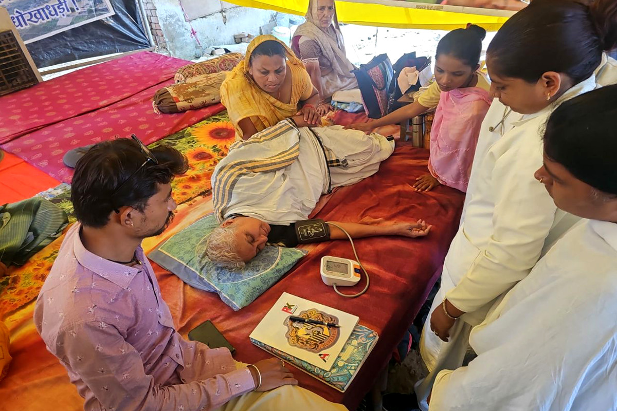 nedha patkar hunger strike