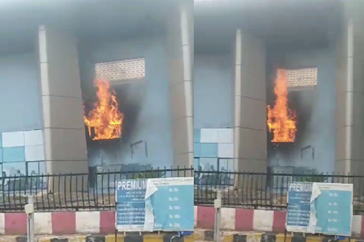 Raipur रेलवे स्टेशन में लगी आग, होटल में हुआ हादसा, मची खलबली