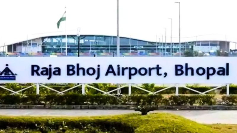raja bhoj airport