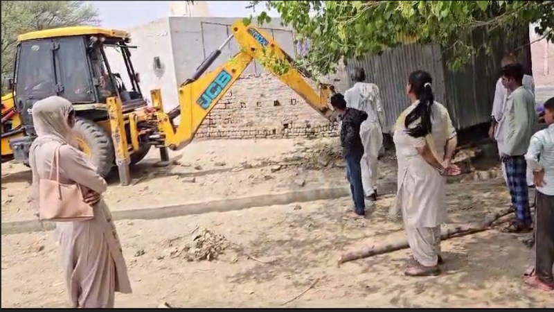 Get kiosks removed from forest department land