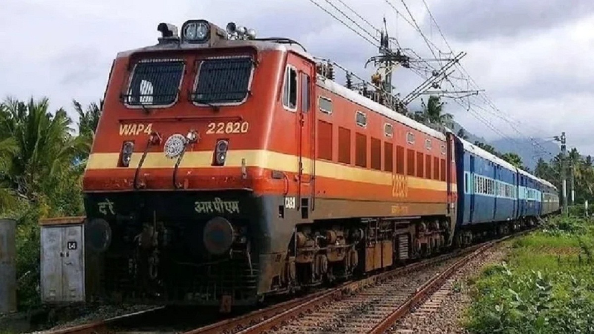 CG Train News: छुट्टियों में भी नहीं चल रहे ट्रेन, 20 दिन का मेगा ब्लॉक, 16
गाड़ियां रद्द, 8 के बदले रूट