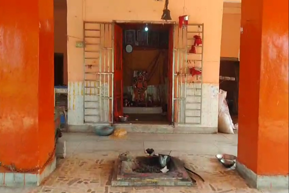 MandirmainChori : केशोरायपाटन के आड़ा बालाजी मंदिर में चोरी, दान पात्र तोड़ा