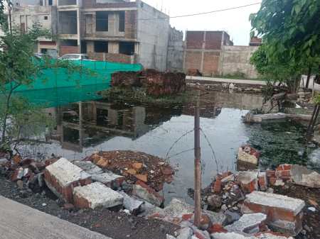 Mosquitoes are breeding in water accumulated at various places during rains.