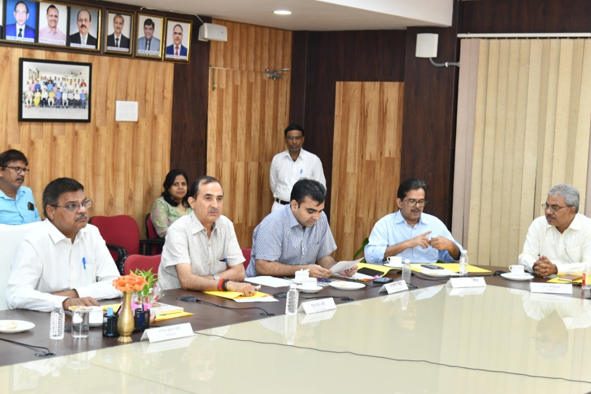 केन्‍द्रीय रेल विद्युतीकरण संगठन क्षेत्रीय राजभाषा कार्यान्‍वयन समिति की बैठक का
आयोजन