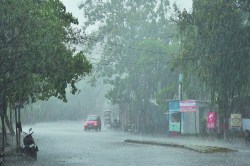 UP Rains : यूपी के इन जिलों में कल से चार दिन मूसलाधार बारिश IMD Heavy rain
alert - image